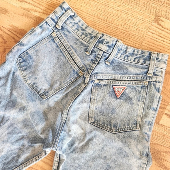 EUC Vintage Guess Distressed Acid Jeans, Size 30 or Modern Size 4 - Picture 3 of 14